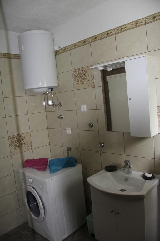 Holiday Home Luznar Klenovica Eksteriør billede